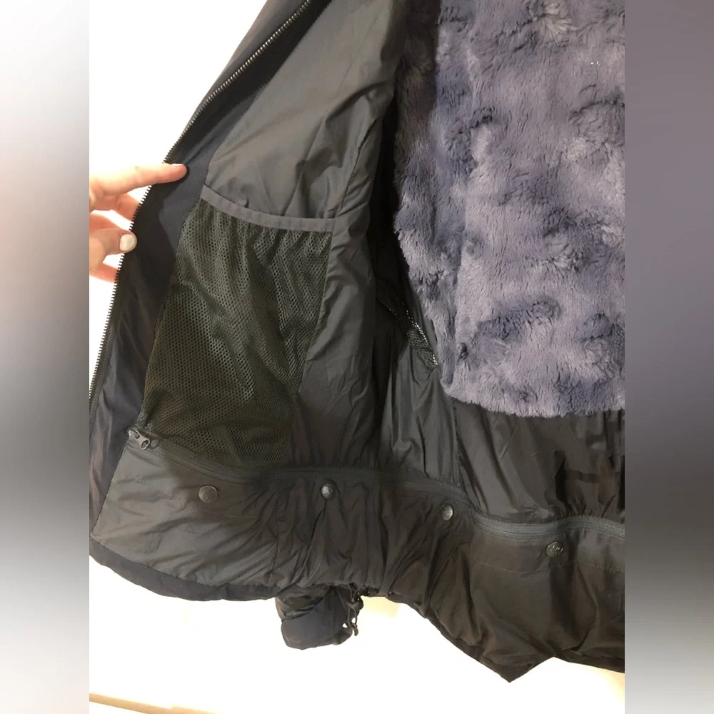 Helly Hansen Ski Jacket - Picture 11 of 13